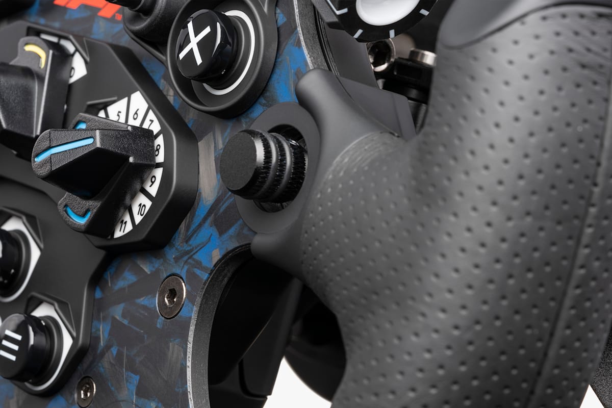 Fanatec ClubSport Racing Wheel F1® with ClubSport DD+ Wheel Base (15 Nm)